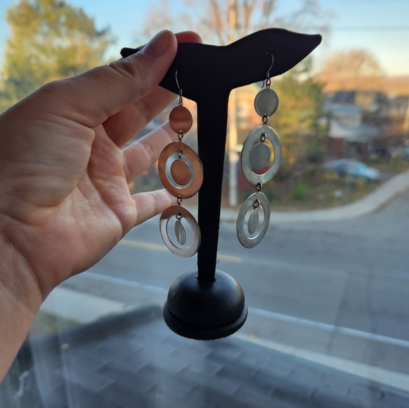 Lot of Two Vintage Marked Silver Dangle Earrings - Picture 5 of 5